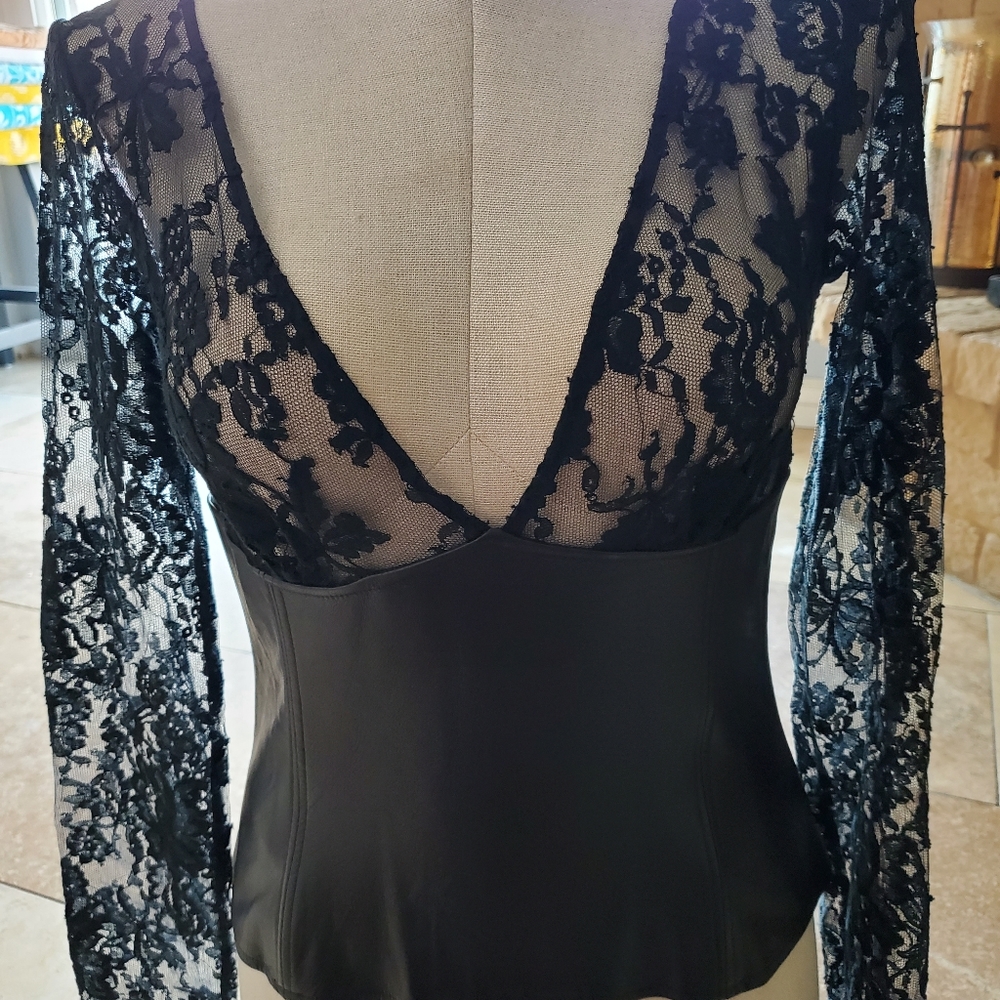 DG lace top